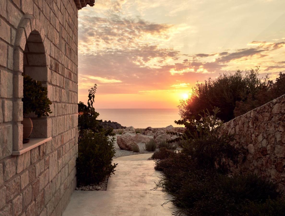 Rebek Luxury Villas & Suites Agios Nikolaos  Extérieur photo