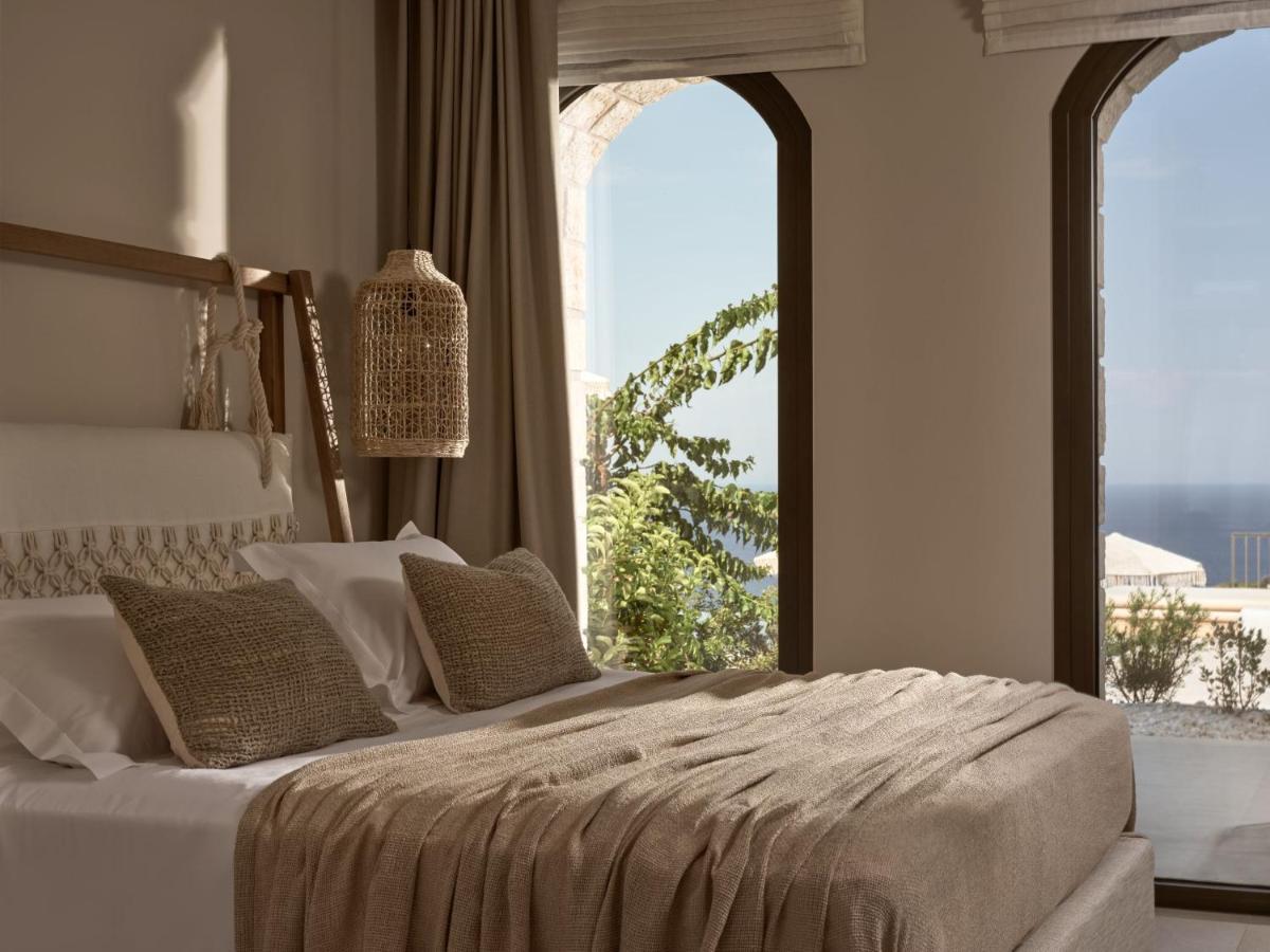 Rebek Luxury Villas & Suites Agios Nikolaos  Extérieur photo
